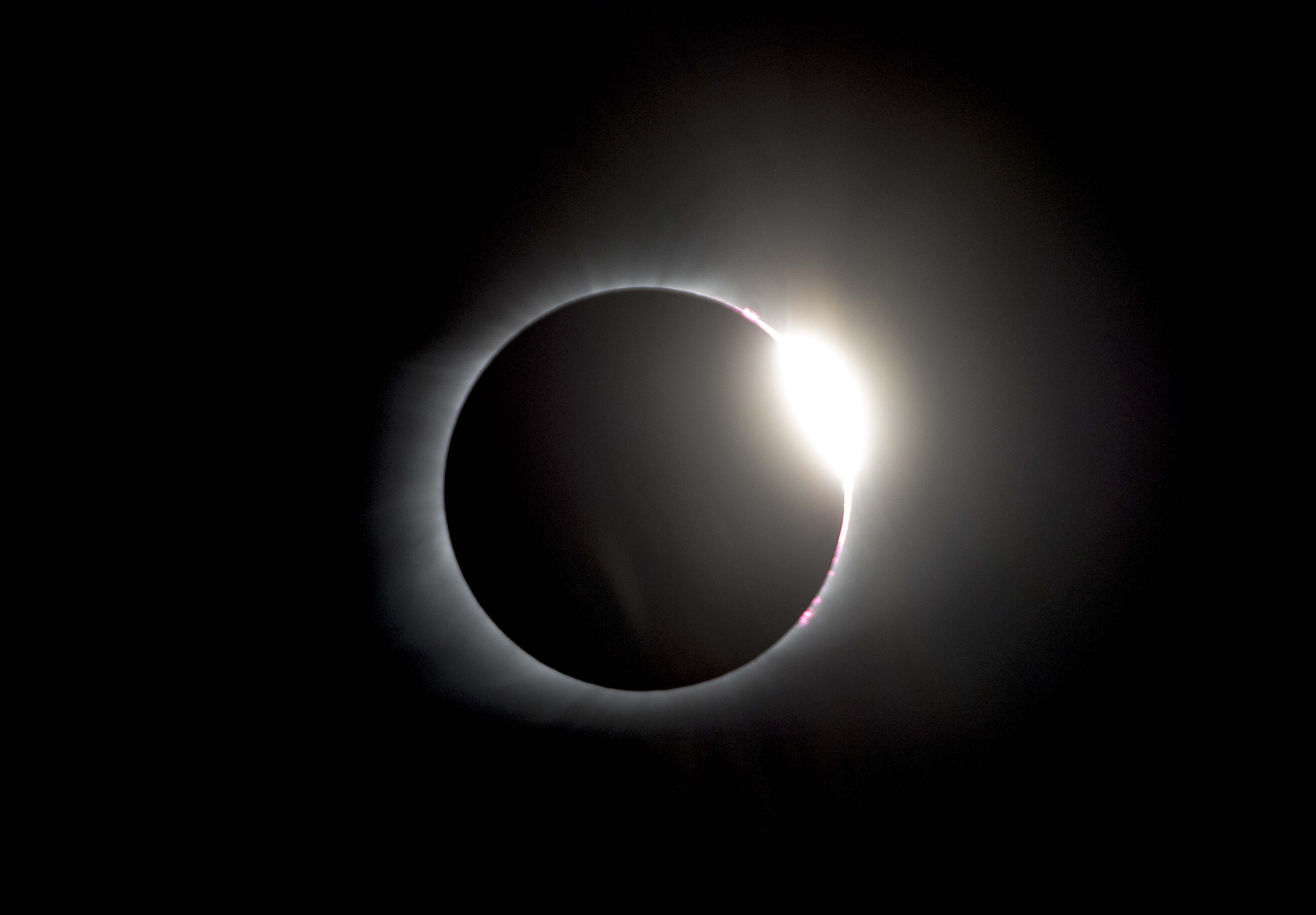 Eclispe 2017 ring.jpg